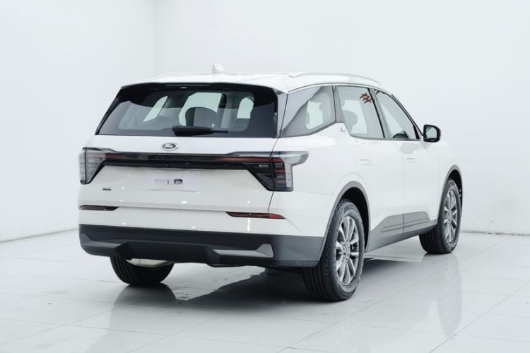 Used Ford Edge 2025 Ford Explorer L 2.0T EcoBoost E-Hybrid Two-Wheel Drive 7-Seater Fashion Edition Exterior 3