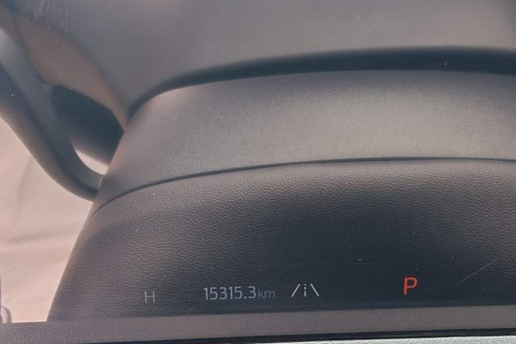 Used Ford Edge 2025 Escape L 2.0T EcoBoost Two-Wheel Drive 7-Seater Luxury Model Odometer Close Up
