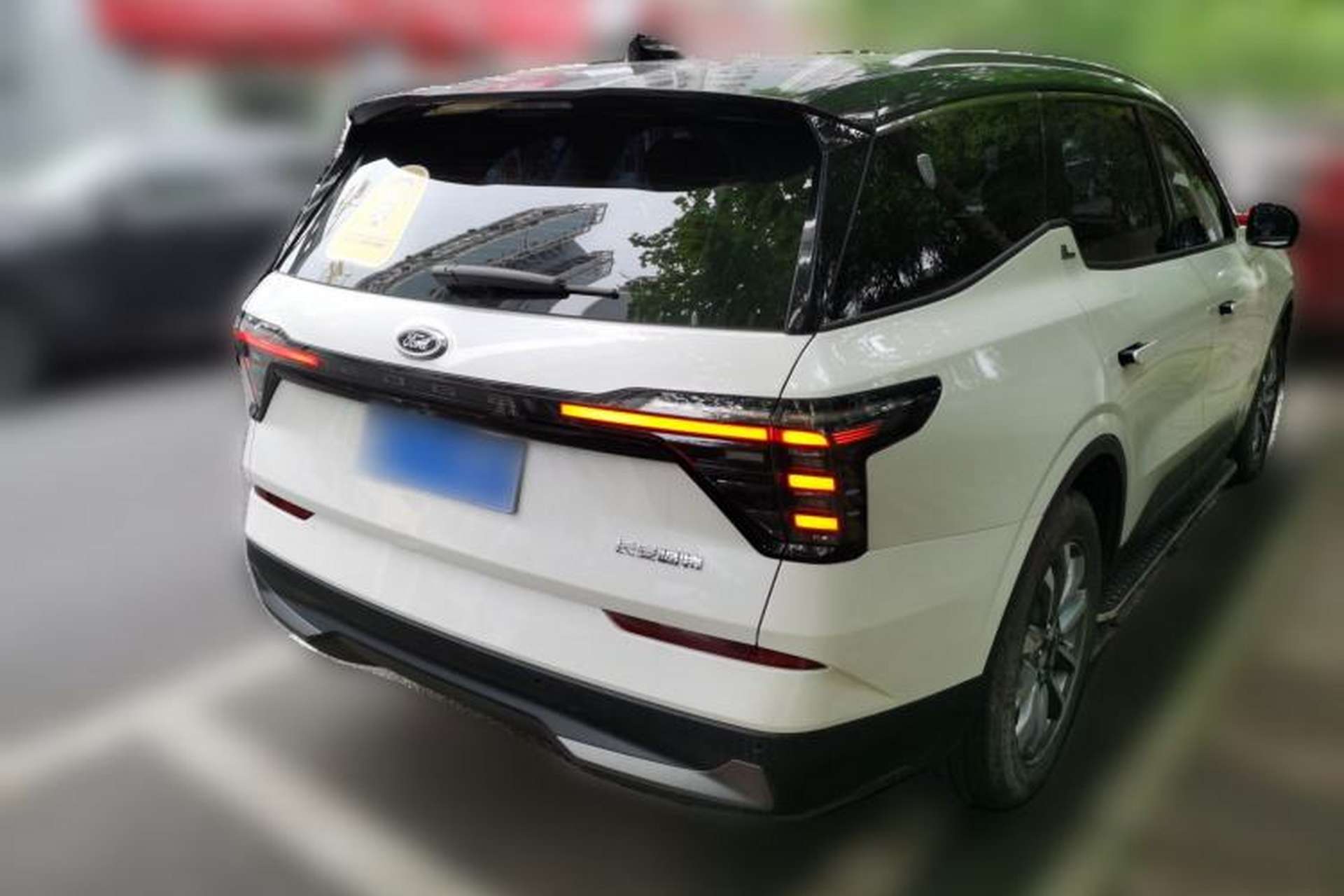 Used Ford Edge 2025 Escape L 2.0T EcoBoost Two-Wheel Drive 7-Seater Luxury Model Rear Right 45 Deg