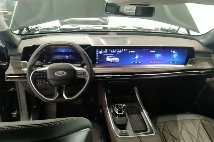 Used Ford Edge 2026 Model Explorer L 2.0T EcoBoost Four-Wheel Drive Seven-Seat Ultimate Center Console