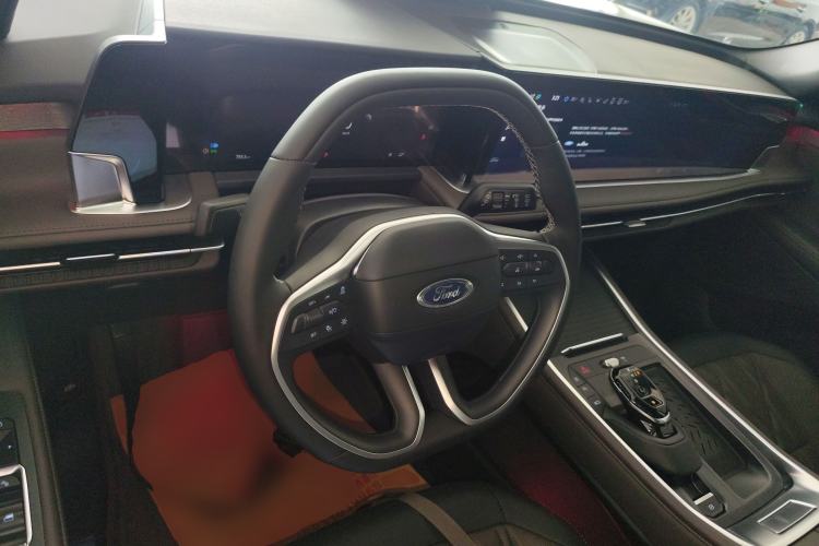 Used Ford Edge 2026 Model Explorer L 2.0T EcoBoost Four-Wheel Drive Seven-Seat Ultimate Center Console