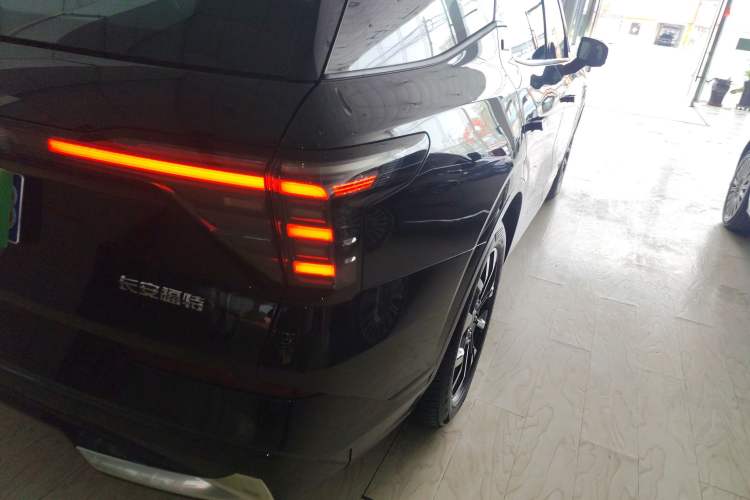 Used Ford Edge 2026 Model Explorer L 2.0T EcoBoost Four-Wheel Drive Seven-Seat Ultimate Exterior 3