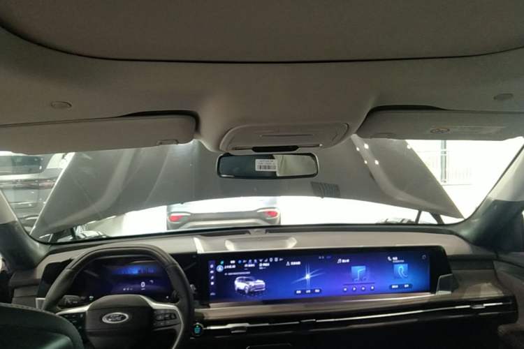 Used Ford Edge 2026 Model Explorer L 2.0T EcoBoost Four-Wheel Drive Seven-Seat Ultimate Headliner