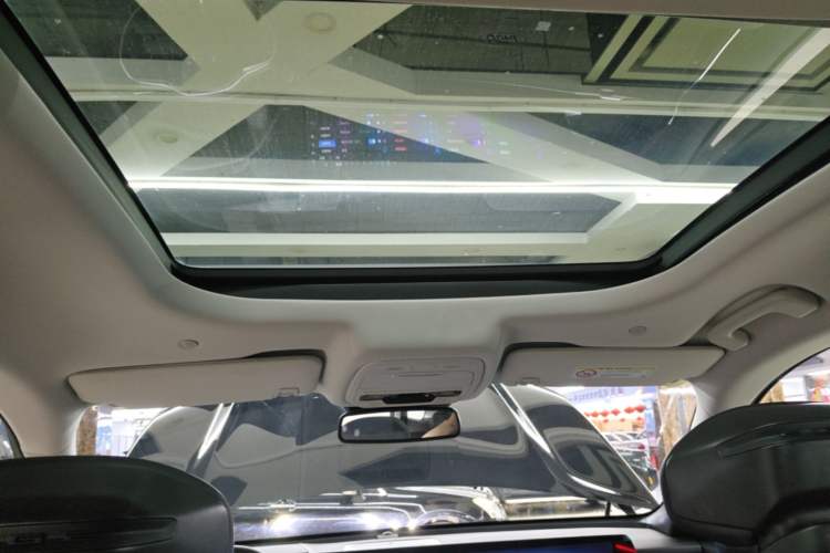 Used Ford Edge 2026 Model Explorer L 2.0T EcoBoost Four-Wheel Drive Seven-Seat Ultimate Headliner