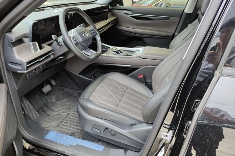 Used Ford Edge 2026 Model Explorer L 2.0T EcoBoost E Hybrid Four-Wheel Drive Seven-Seat Ultimate Left Front Seat