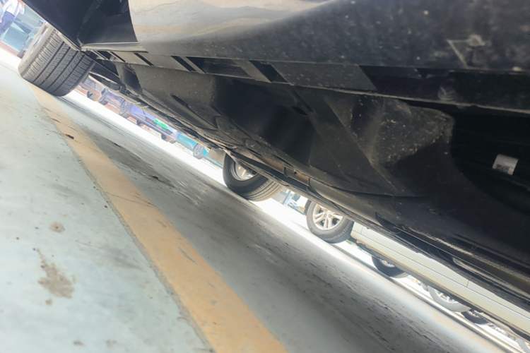 Used Ford Edge 2026 Model Explorer L 2.0T EcoBoost Four-Wheel Drive Seven-Seat Ultimate Left Side Sill
