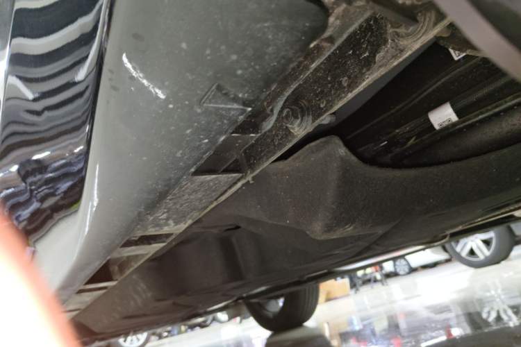 Used Ford Edge 2026 Model Explorer L 2.0T EcoBoost Four-Wheel Drive Seven-Seat Ultimate Left Side Sill