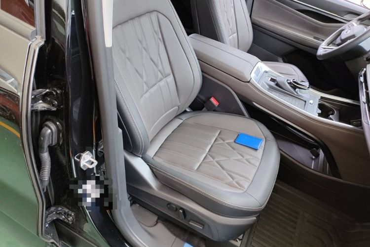 Used Ford Edge 2026 Model Explorer L 2.0T EcoBoost E Hybrid Four-Wheel Drive Seven-Seat Ultimate Right Front Seat