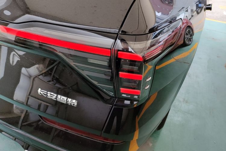 Used Ford Edge 2026 Model Explorer L 2.0T EcoBoost E Hybrid Four-Wheel Drive Seven-Seat Ultimate Right Rear Taillight