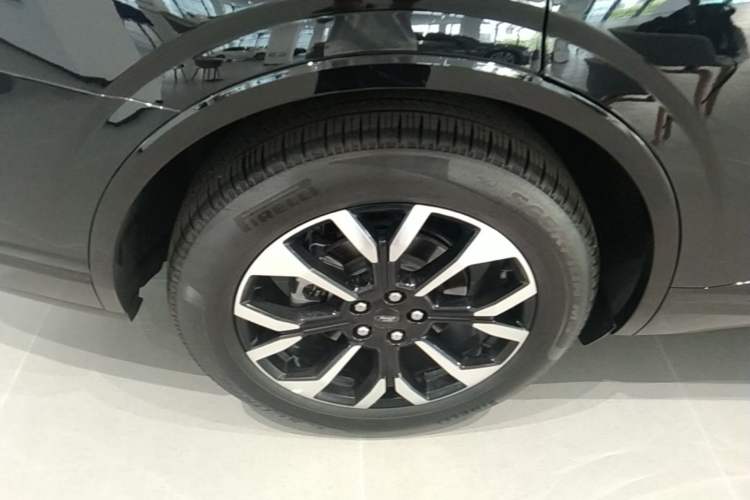 Used Ford Edge 2026 Model Explorer L 2.0T EcoBoost Four-Wheel Drive Seven-Seat Ultimate Right Rear Wheel Hub