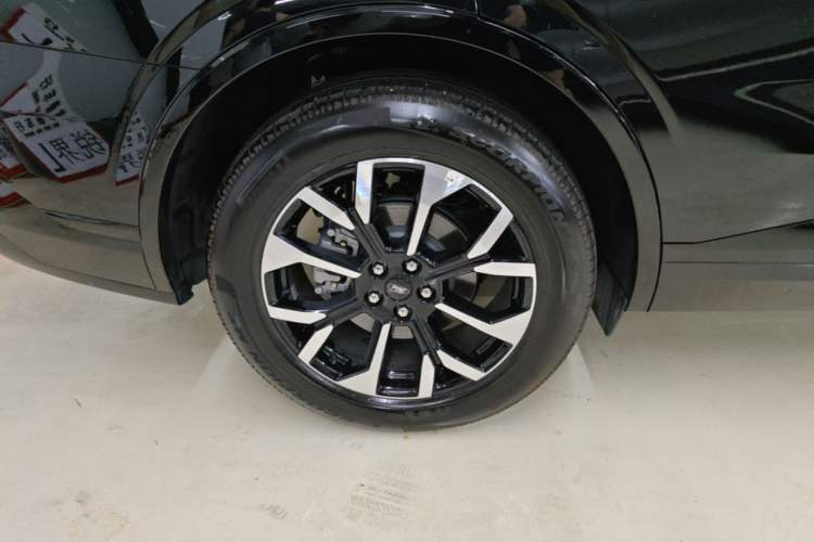 Used Ford Edge 2026 Model Explorer L 2.0T EcoBoost Four-Wheel Drive Seven-Seat Ultimate Right Rear Wheel Hub