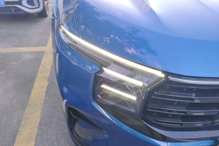 Used Ford Edge 2026 Model Explorer L 2.0T EcoBoost Two-Wheel Drive Seven-Seat Fashion Right Front Headlight