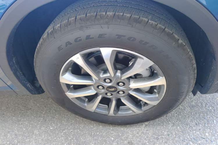 Used Ford Edge 2026 Model Explorer L 2.0T EcoBoost Two-Wheel Drive Seven-Seat Fashion Right Front Wheel Hub