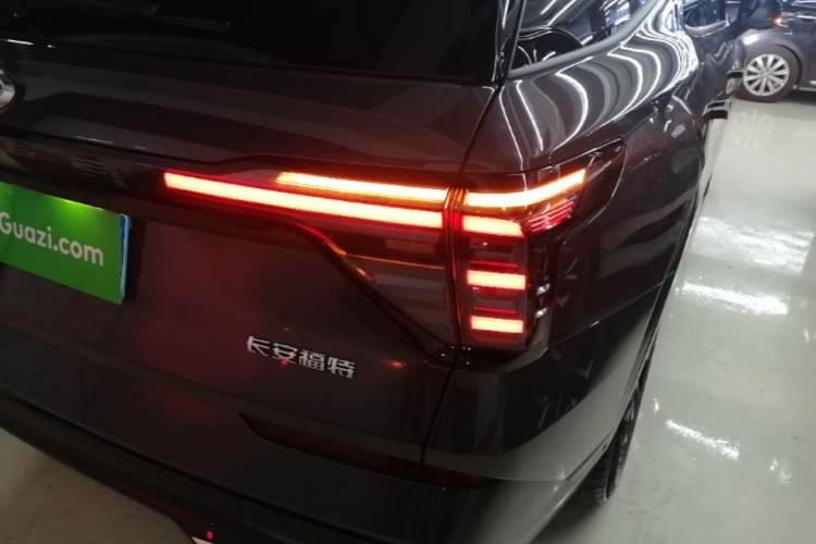 Used Ford Edge 2026 Model Explorer L 2.0T EcoBoost E Hybrid Four-Wheel Drive Seven-Seat Flagship Exterior 3
