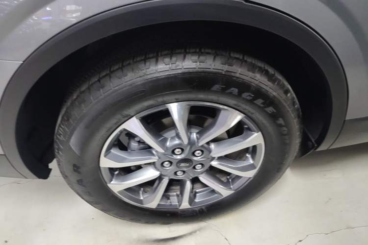 Used Ford Edge 2026 Model Explorer L 2.0T EcoBoost Two-Wheel Drive Seven-Seat Luxury Right Rear Wheel Hub