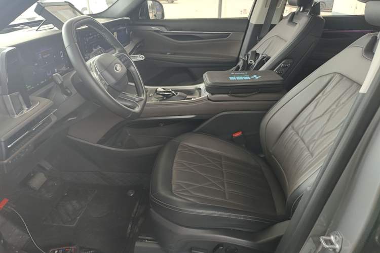 Used Ford Edge 2026 Model Explorer L 2.0T EcoBoost E Hybrid Four-Wheel Drive Seven-Seat Ultimate Left Front Seat