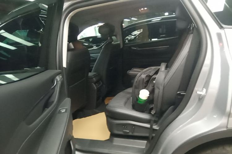 Used Ford Edge 2026 Model Explorer L 2.0T EcoBoost E Hybrid Two-Wheel Drive Seven-Seat Luxury Left Rear Seat