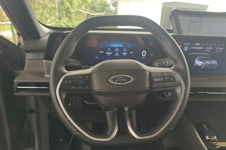 Used Ford Edge 2026 Model Explorer L 2.0T EcoBoost E Hybrid Four-Wheel Drive Seven-Seat Ultimate Steering Wheel