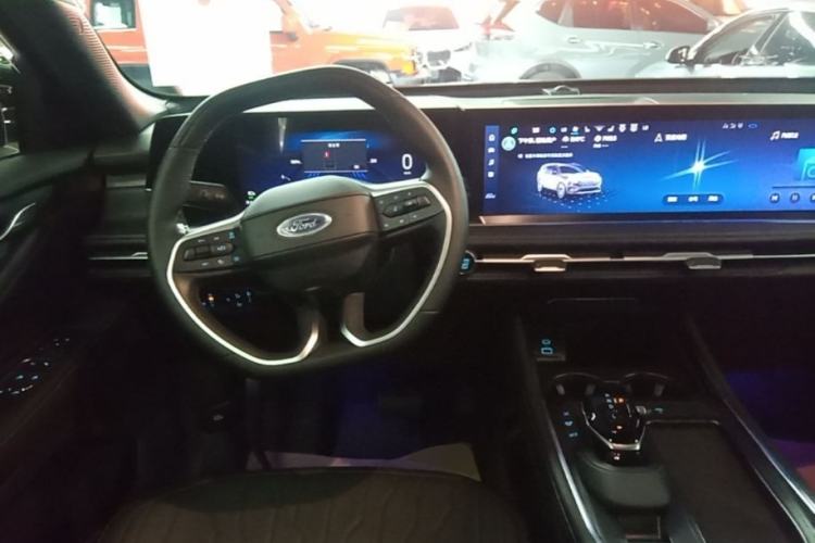 Used Ford Edge 2026 Model Explorer L 2.0T EcoBoost E Hybrid Two-Wheel Drive Seven-Seat Luxury Steering Wheel