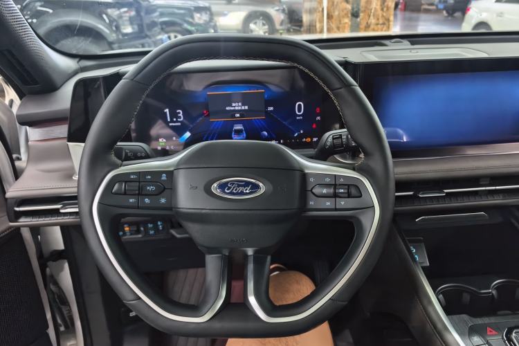 Used Ford Edge 2026 Model Explorer L 2.0T EcoBoost Four-Wheel Drive Seven-Seat Ultimate Steering Wheel