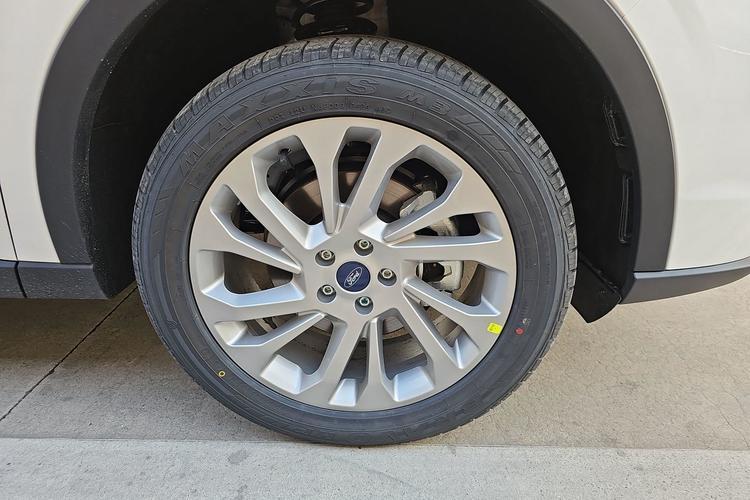Used Ford Equator 2023 EcoBoost 225 Titanium 6-Seater Exterior 4