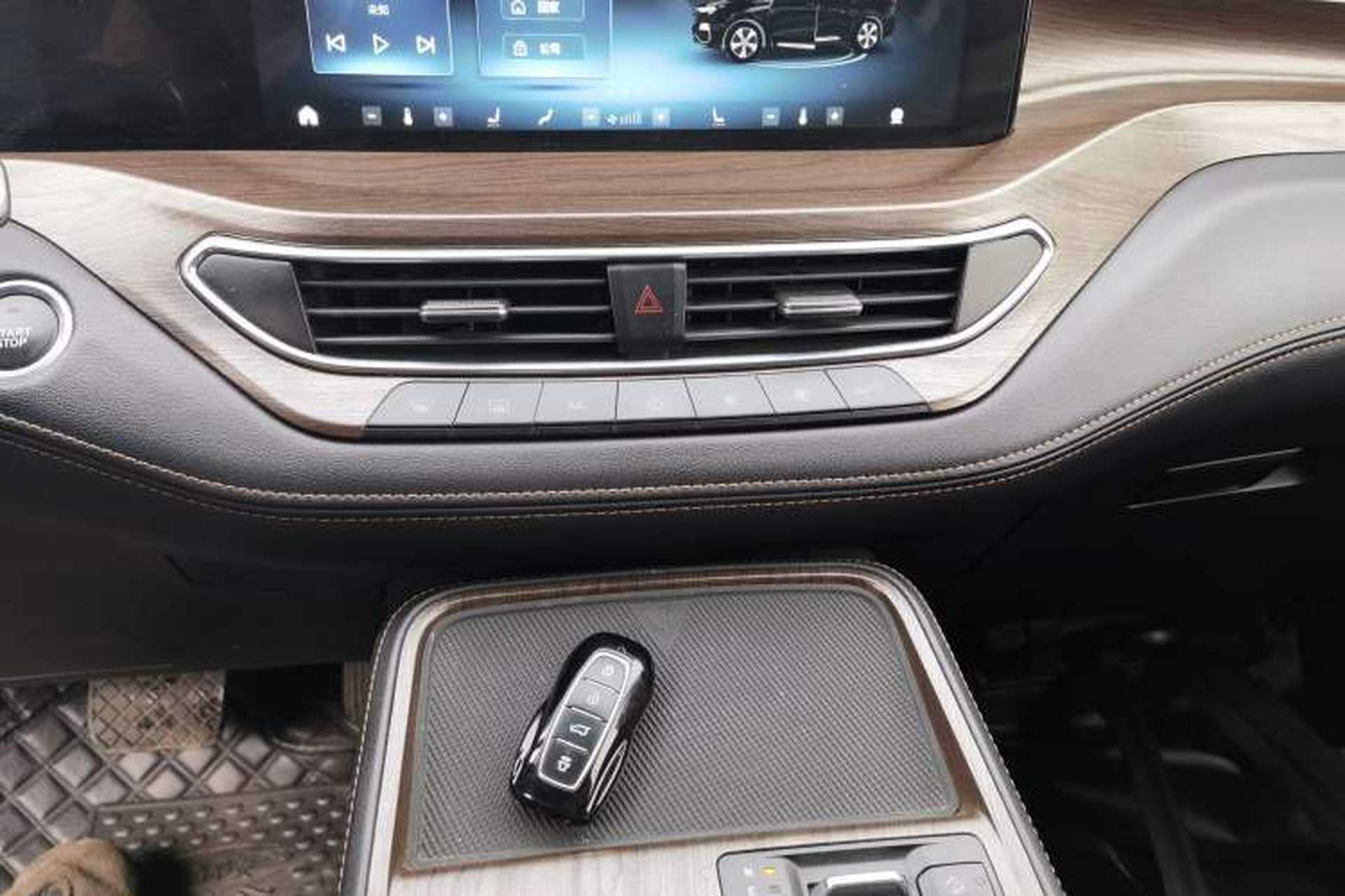 Used Ford Equator 2021 EcoBoost 225 Premier PLUS 6-Seater Audio And AC Panel