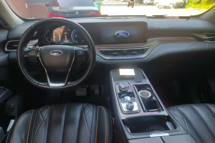 Used Ford Equator 2021 EcoBoost 225 Premier 6-Seater Center Console