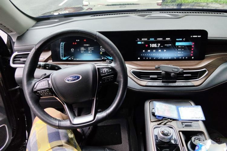 Used Ford Equator 2021 EcoBoost 225 Premier PLUS 6-Seater Center Console
