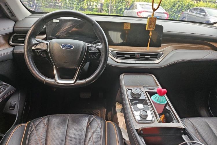 Used Ford Equator 2021 EcoBoost 225 Premier PLUS 6-Seater Center Console