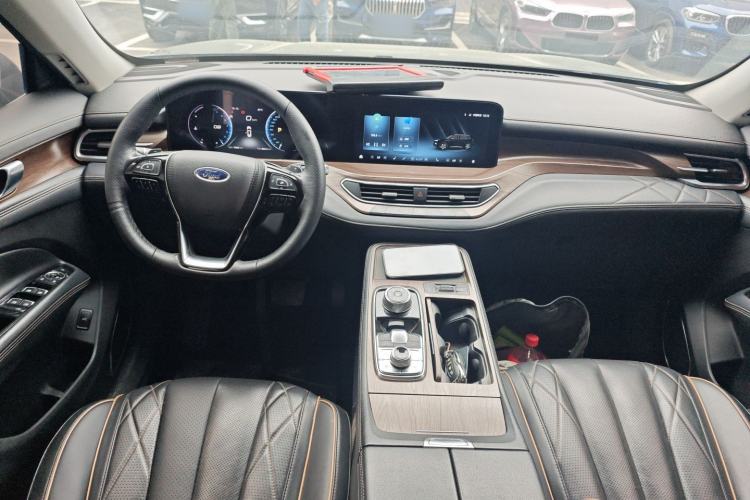 Used Ford Equator 2021 EcoBoost 225 Premier 6-Seater Center Console