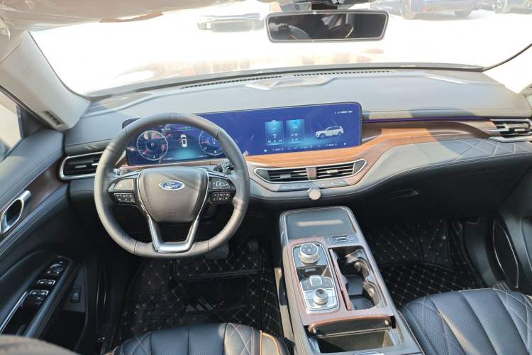 Used Ford Equator 2021 EcoBoost 225 Premier PLUS 7-seater (2/2/3) Center Console