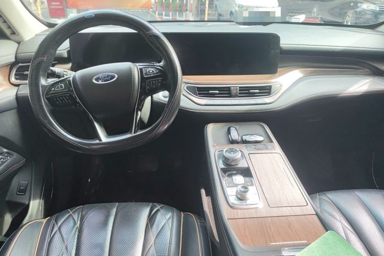Used Ford Equator 2021 EcoBoost 225 Premier PLUS 6-Seater Center Console
