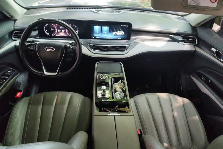 Used Ford Equator 2021 EcoBoost 225 Platinum Edition 6-seater Center Console