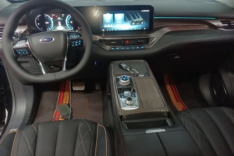 Used Ford Equator 2021 EcoBoost 225 Premier 6-Seater Center Console