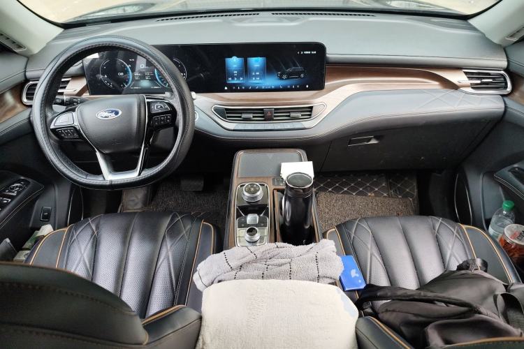 Used Ford Equator 2021 EcoBoost 225 Premier 6-Seater Center Console