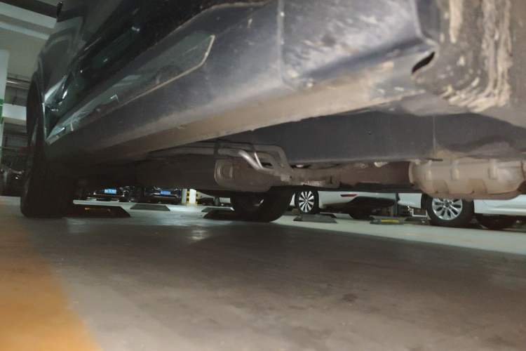 Used Ford Equator 2021 EcoBoost 225 Premier 6-Seater Chassis Front Right