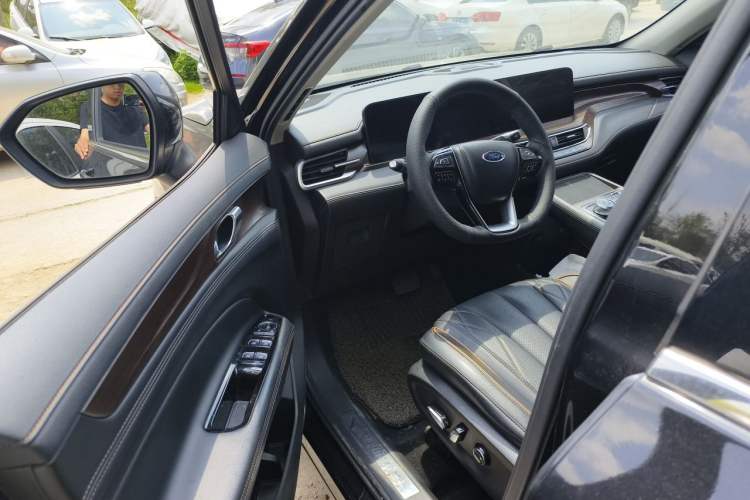 Used Ford Equator 2021 EcoBoost 225 Premier 7-Seater Driver Seat