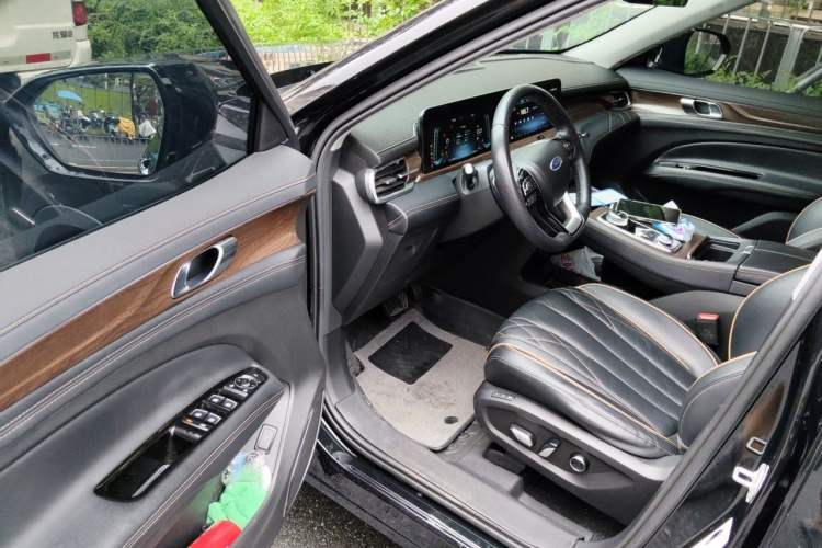 Used Ford Equator 2021 EcoBoost 225 Premier PLUS 6-Seater Driver Seat