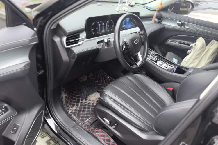 Used Ford Equator 2021 EcoBoost 225 Platinum Edition 6-seater Driver Seat