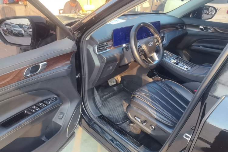 Used Ford Equator 2021 EcoBoost 225 Premier 6-Seater Driver Seat
