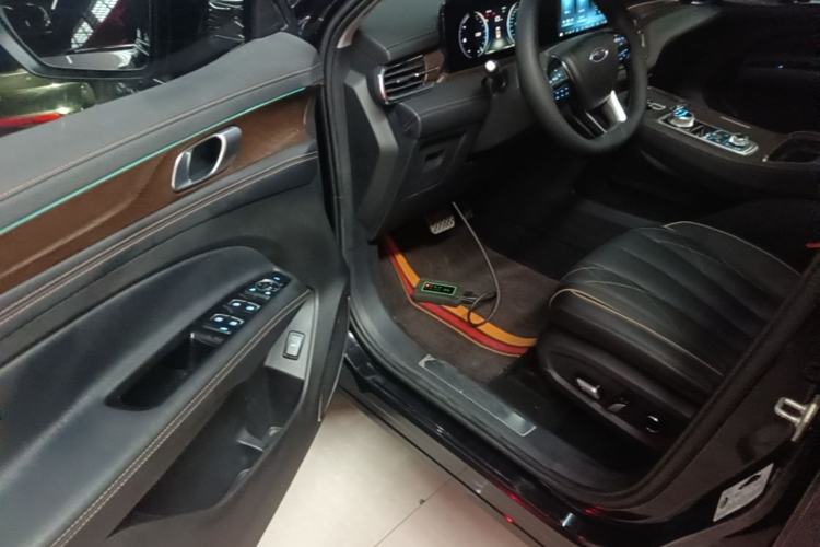 Used Ford Equator 2021 EcoBoost 225 Premier 6-Seater Driver Seat