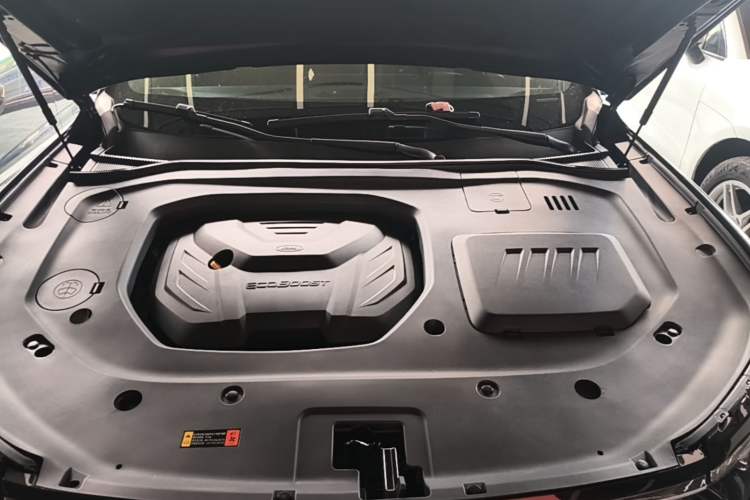 Used Ford Equator 2021 EcoBoost 225 Platinum Edition 6-seater Engine Bay