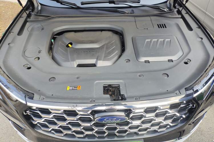 Used Ford Equator 2021 EcoBoost 225 Platinum Edition 6-seater Engine Bay