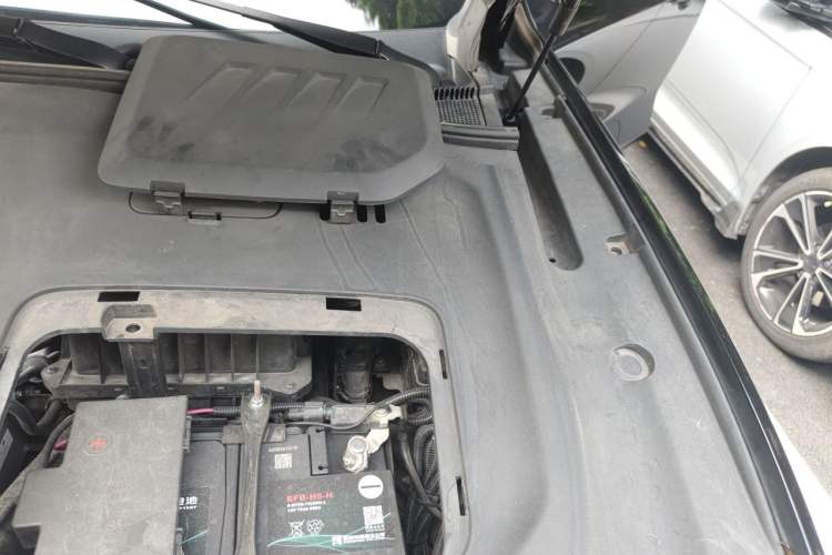 Used Ford Equator 2021 EcoBoost 225 Premier PLUS 6-Seater Engine Bay Left