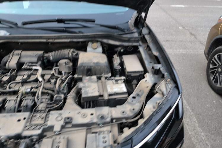 Used Ford Equator 2021 EcoBoost 225 Premier 7-Seater Engine Bay Left
