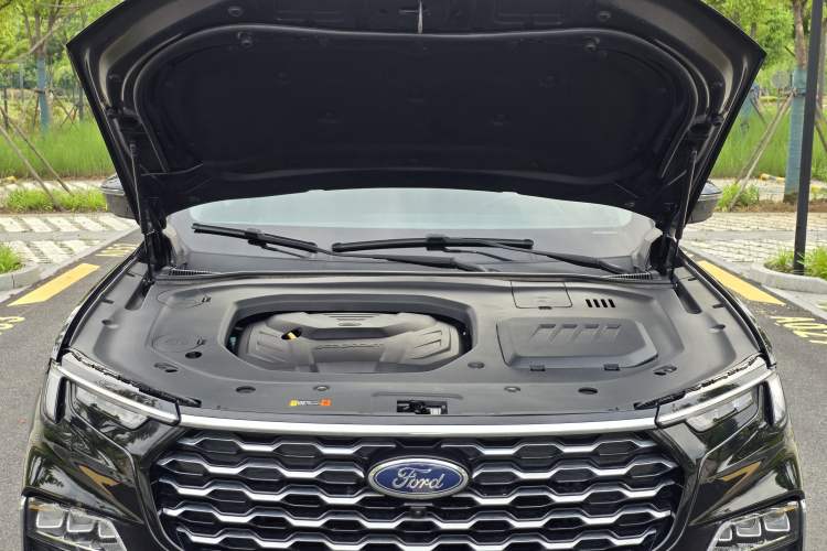 Used Ford Equator 2021 EcoBoost 225 Premier 6-Seater Engine Bay