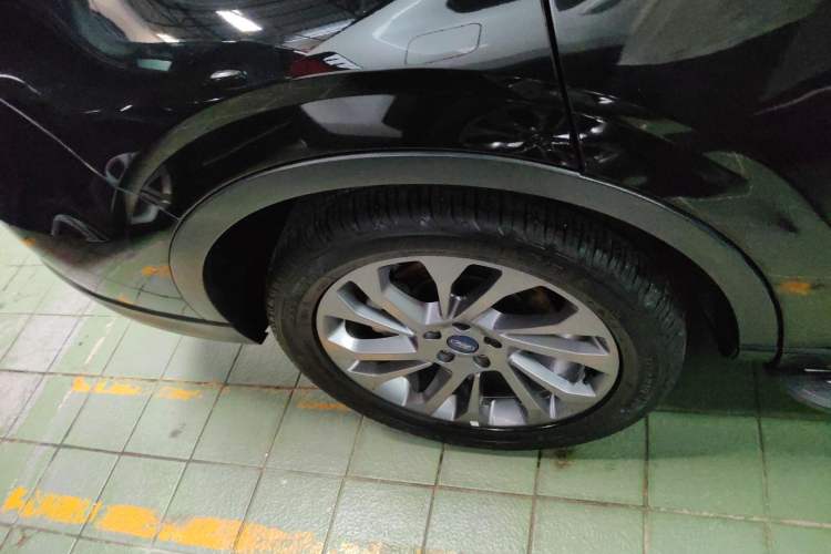 Used Ford Equator 2021 EcoBoost 225 Premier 6-Seater Exterior 8