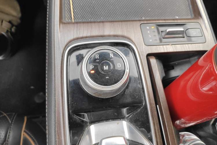 Used Ford Equator 2021 EcoBoost 225 Premier 6-Seater Gear Lever