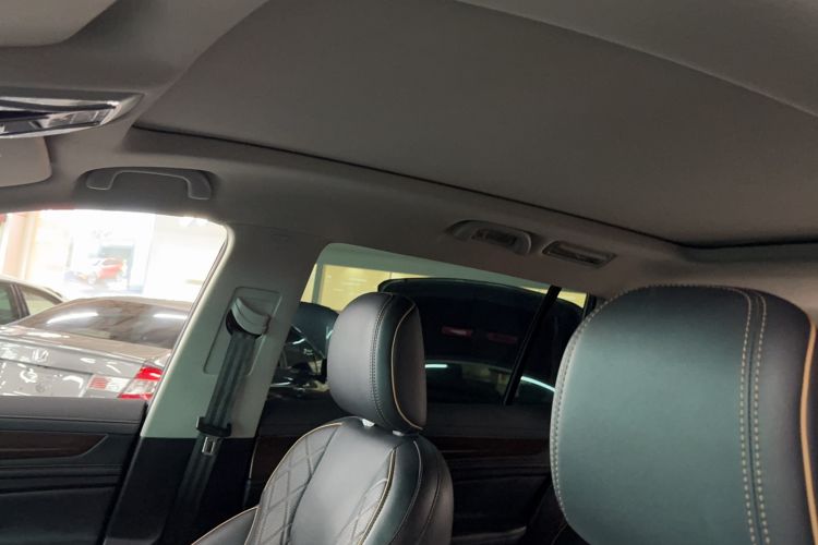 Used Ford Equator 2021 EcoBoost 225 Premier 6-Seater Headliner