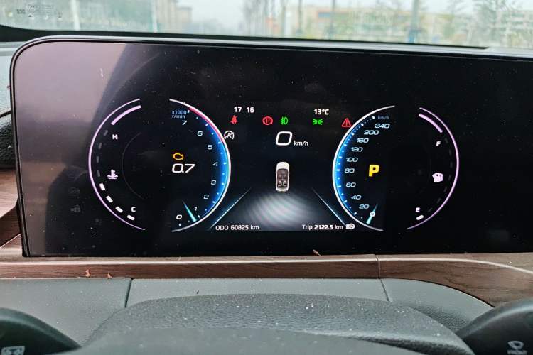 Used Ford Equator 2021 EcoBoost 225 Premier 6-Seater Instrument Cluster